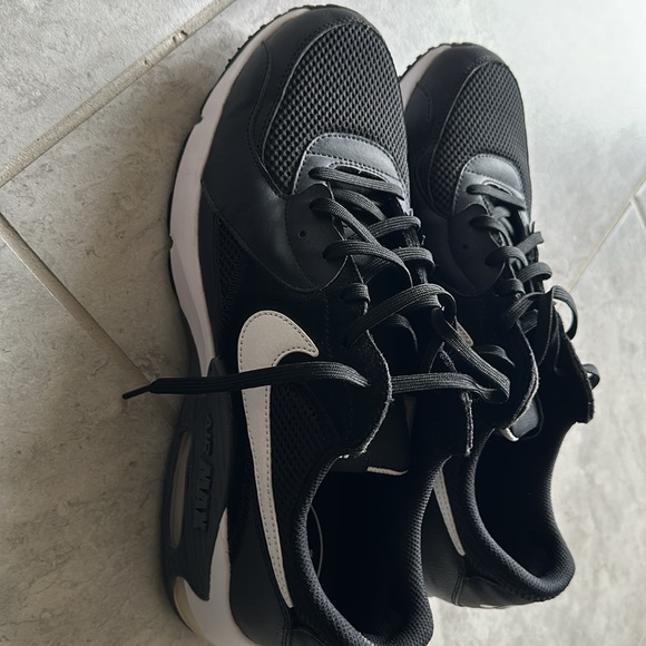 Fairly used Nike Air Max Excee in color black and white, US size 11.5. - Picture 3 of 14